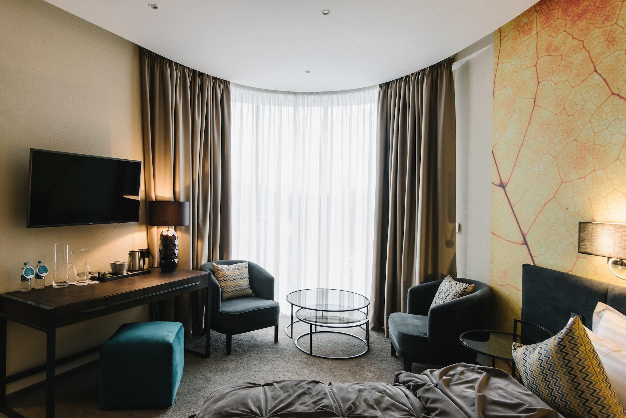 Noble Boutique Hotel Lutsʼk Eksteriør billede
