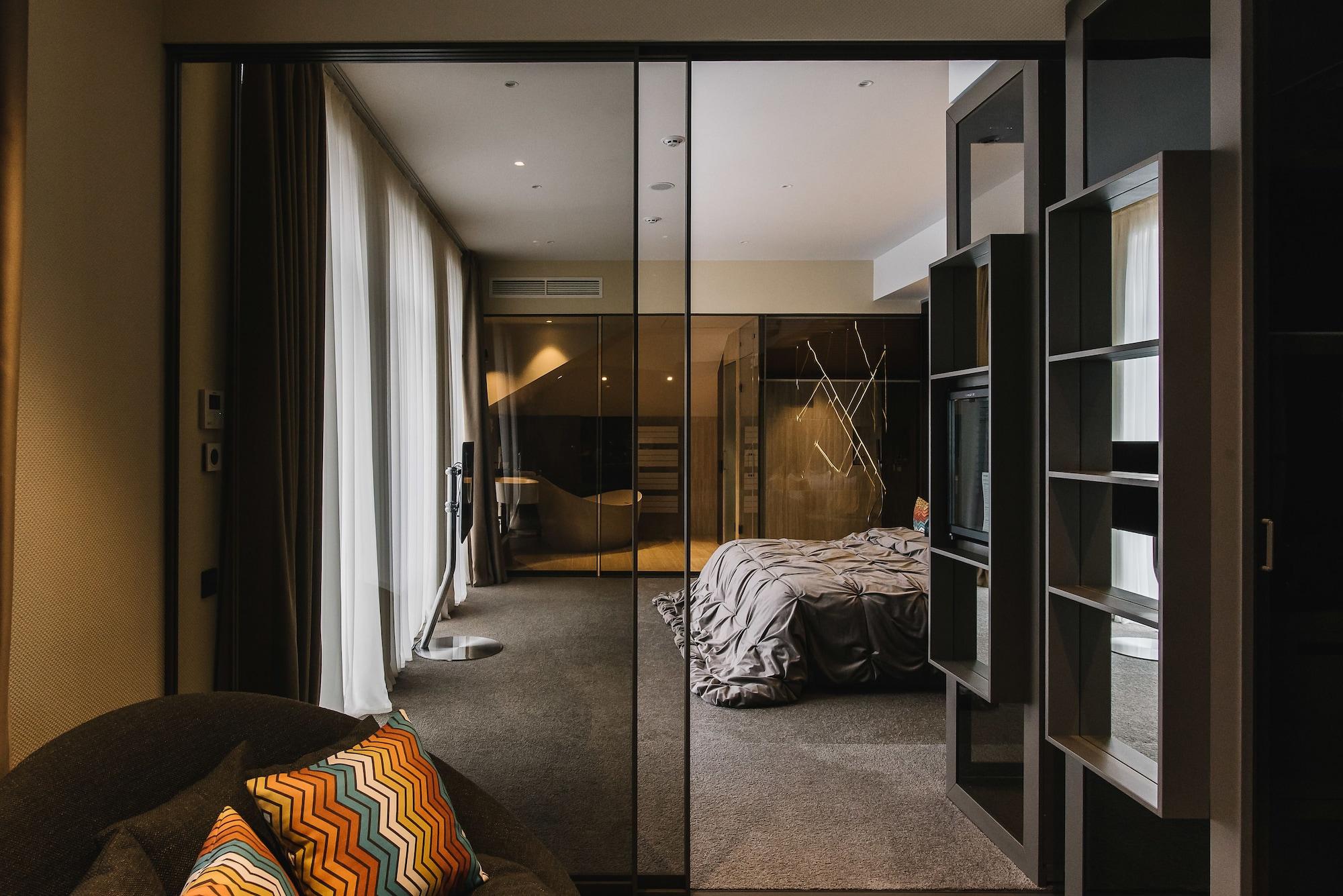 Noble Boutique Hotel Lutsʼk Eksteriør billede