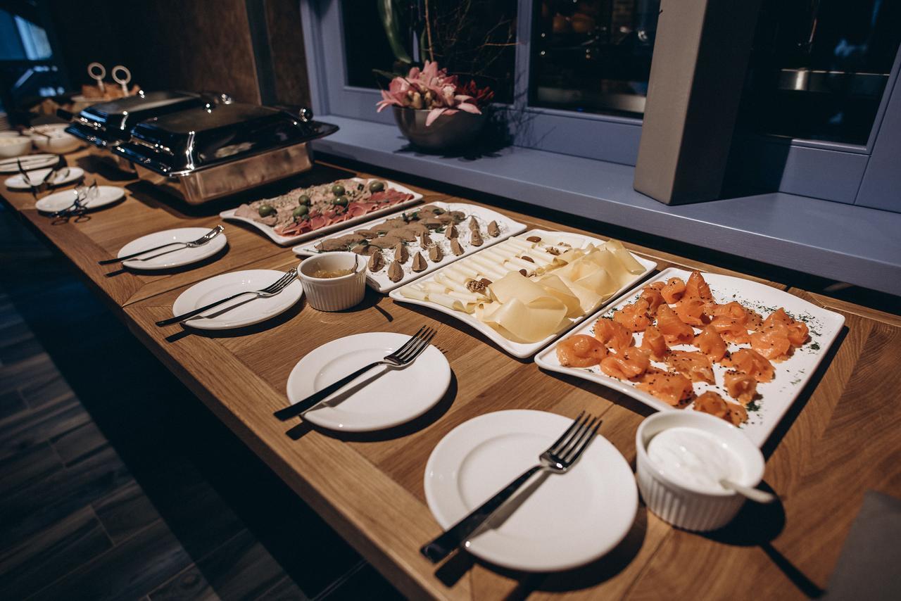Noble Boutique Hotel Lutsʼk Eksteriør billede