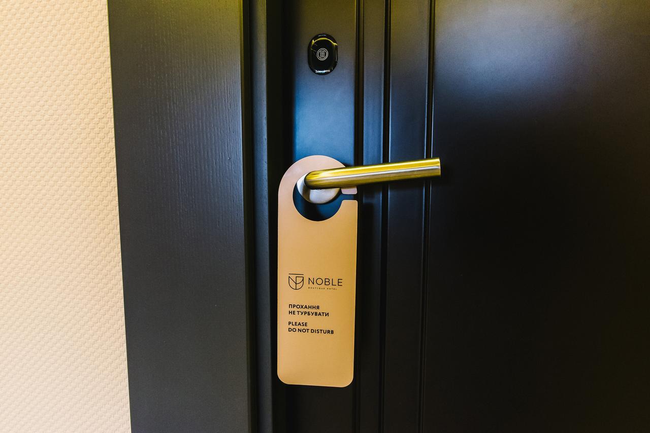 Noble Boutique Hotel Lutsʼk Eksteriør billede